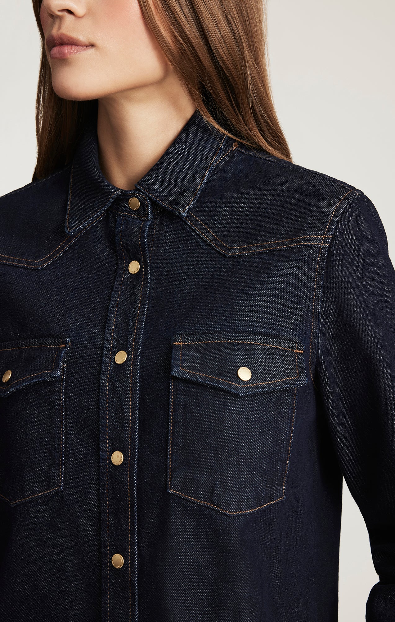 ANGELA DENIM SHIRT IN RINSE CLASSIC DENIM - Image 4