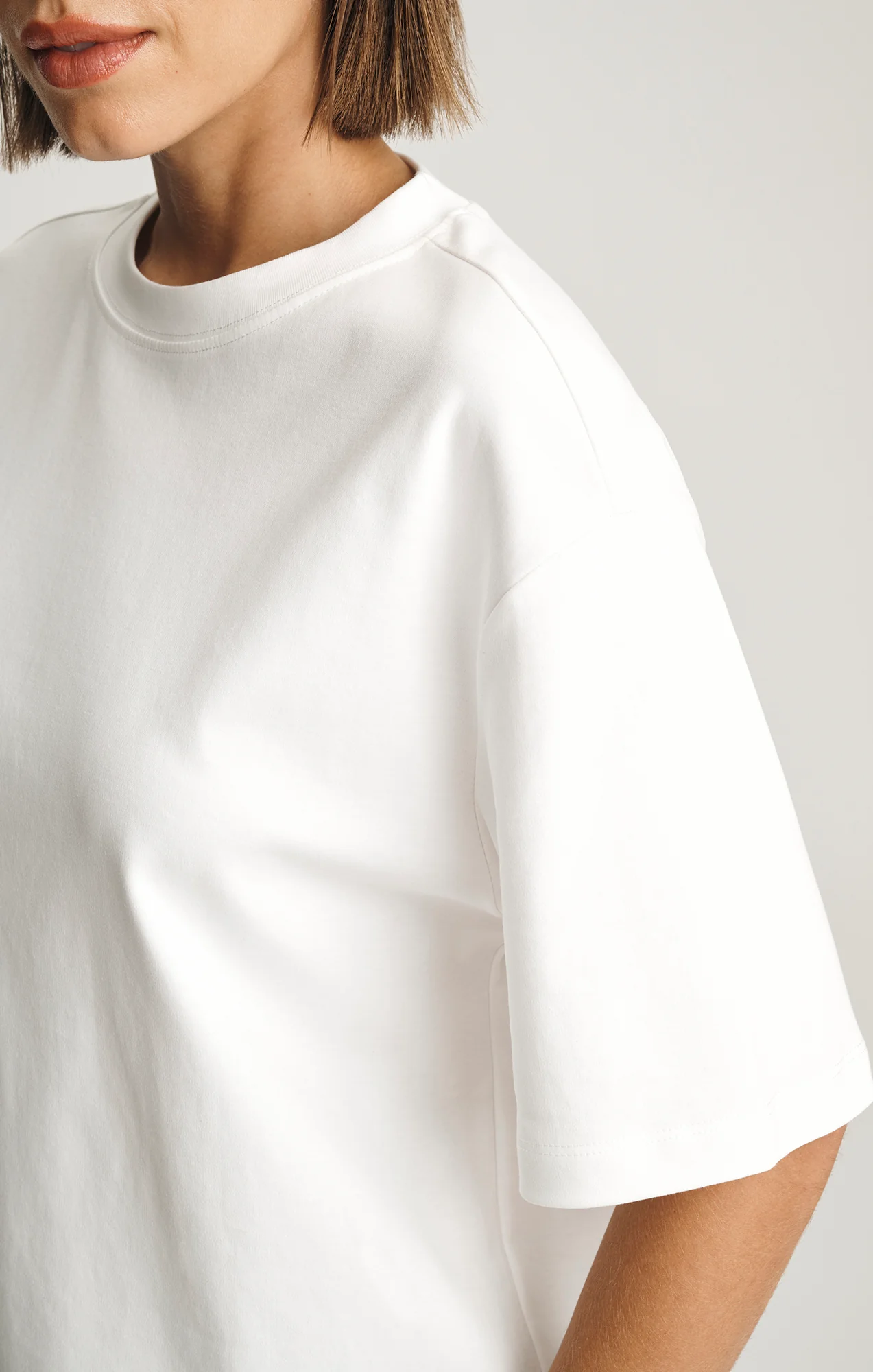 ZOE INTERLOCK CREW NECK T-SHIRT IN WHITE - Image 5