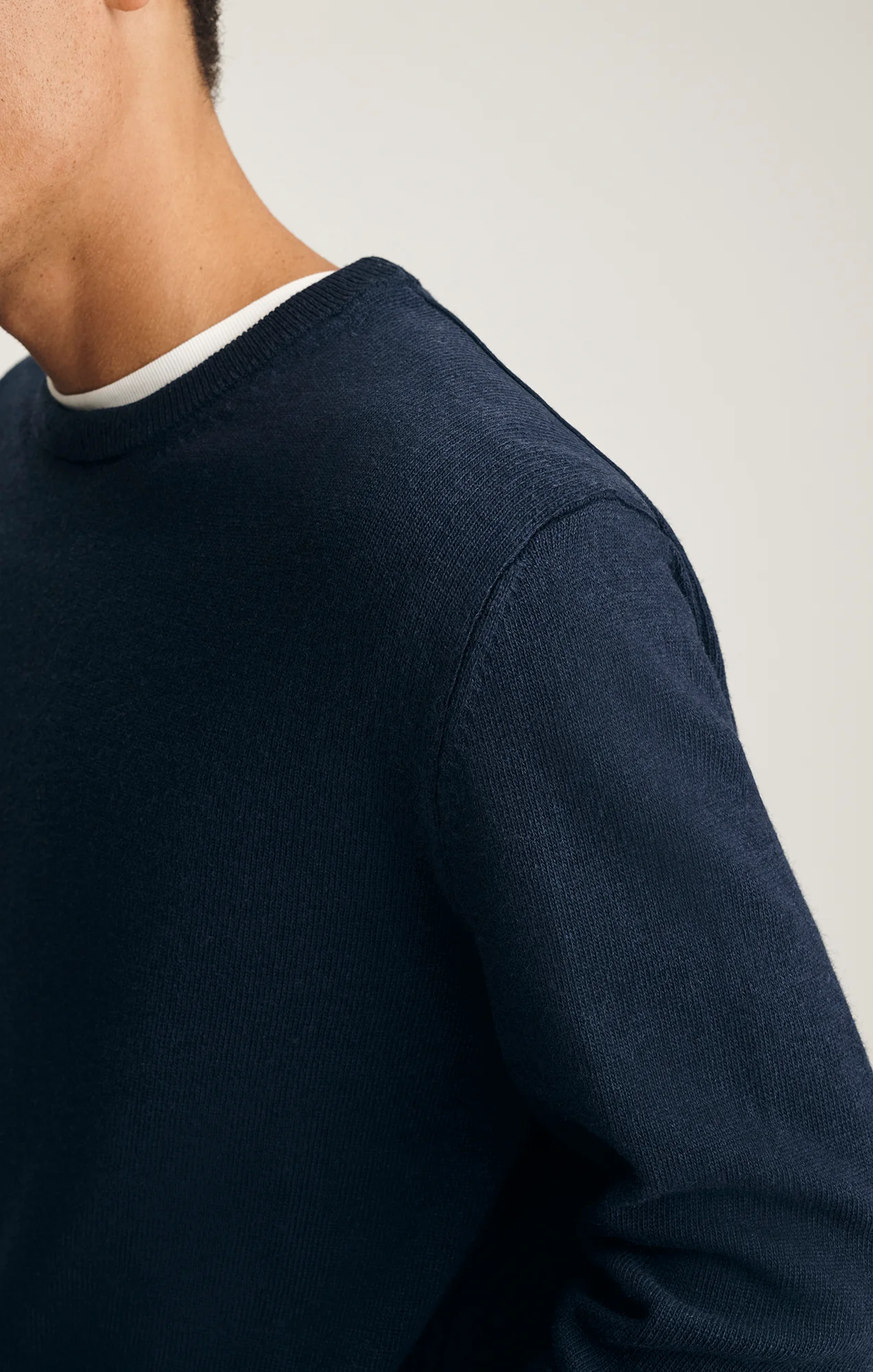 CREW NECK SWEATER IN TOTAL ECLIPSE - Image 3