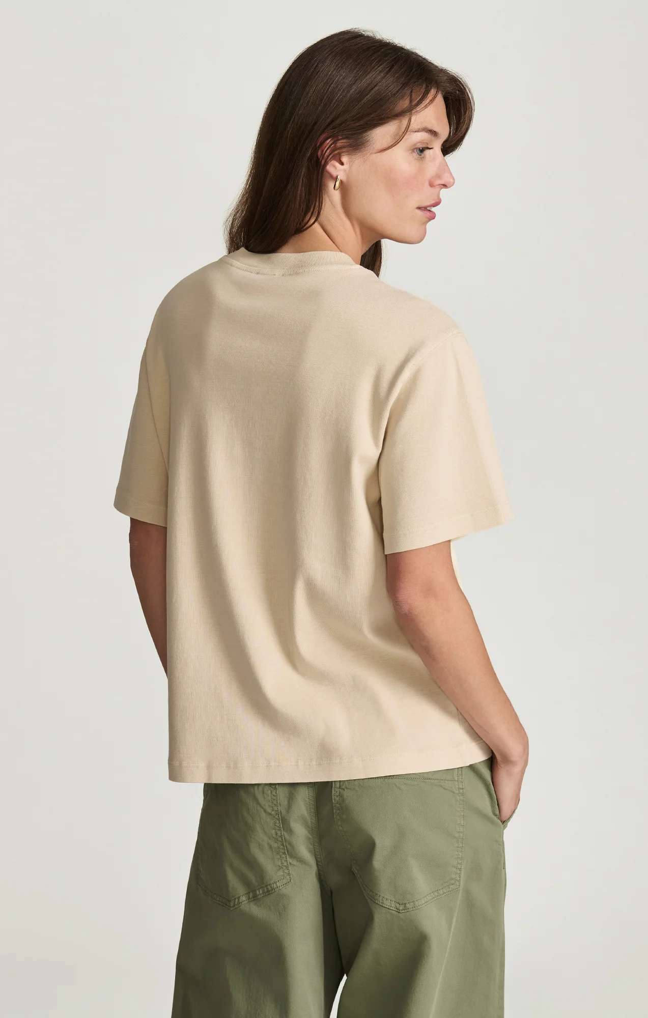 CREW NECK T-SHIRT IN SANDSHELL - Image 2