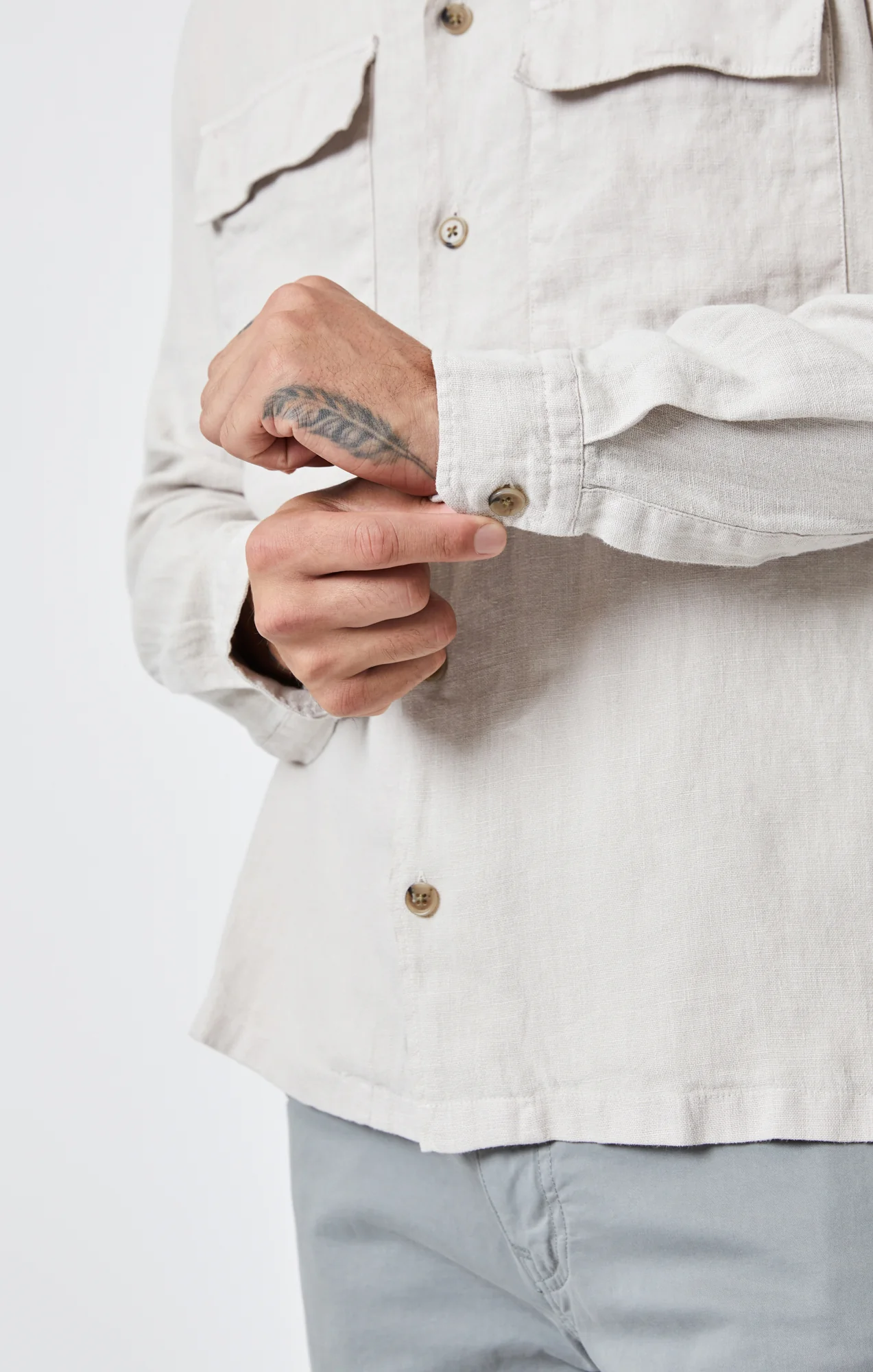 DOUBLE POCKET BUTTON-UP SHIRT IN MOONSTRUCK - Image 7