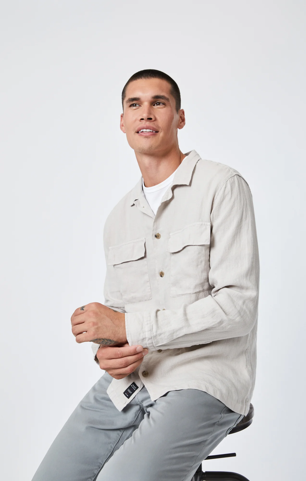 DOUBLE POCKET BUTTON-UP SHIRT IN MOONSTRUCK - Image 8