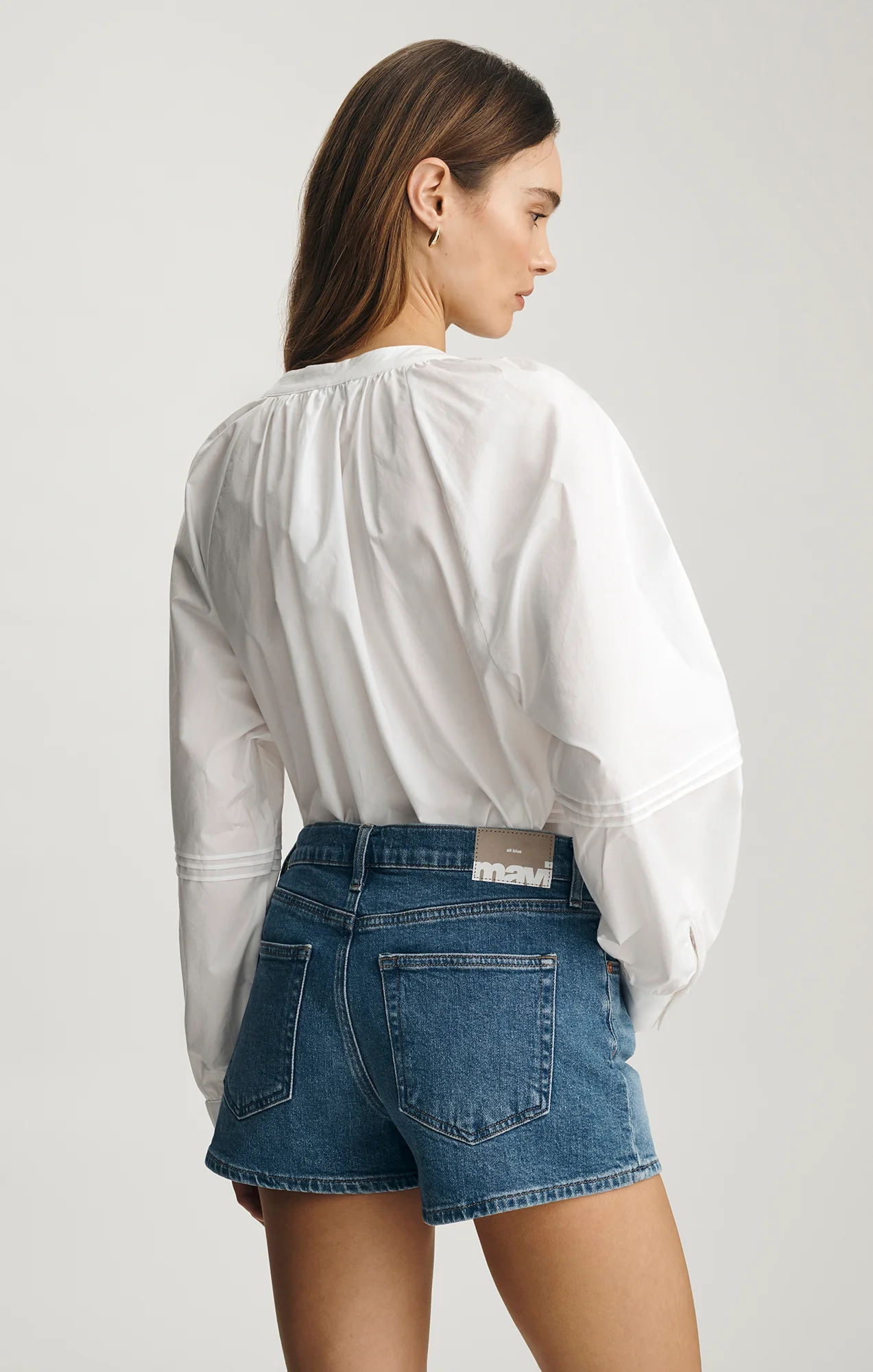 GARCIA MINI SHORTS IN MID BRUSHED CLASSIC BLUE - Image 4
