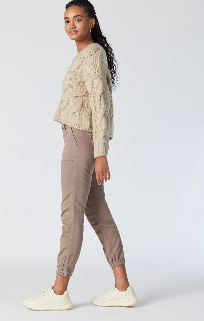 IVY SLIM CARGO IN FUNGI CASUAL COMFORT - Image 2