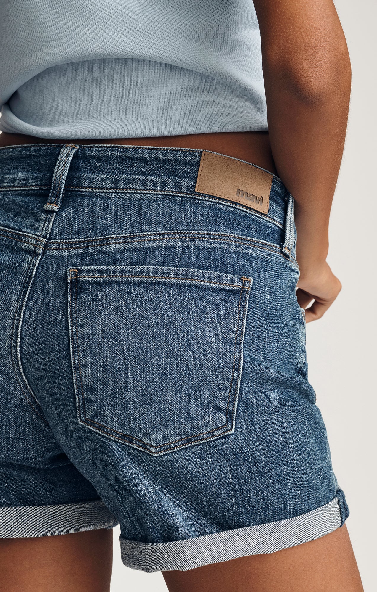 JULIA RELAXED SHORTS IN DARK BRUSHED FLEX BLUE - Image 5