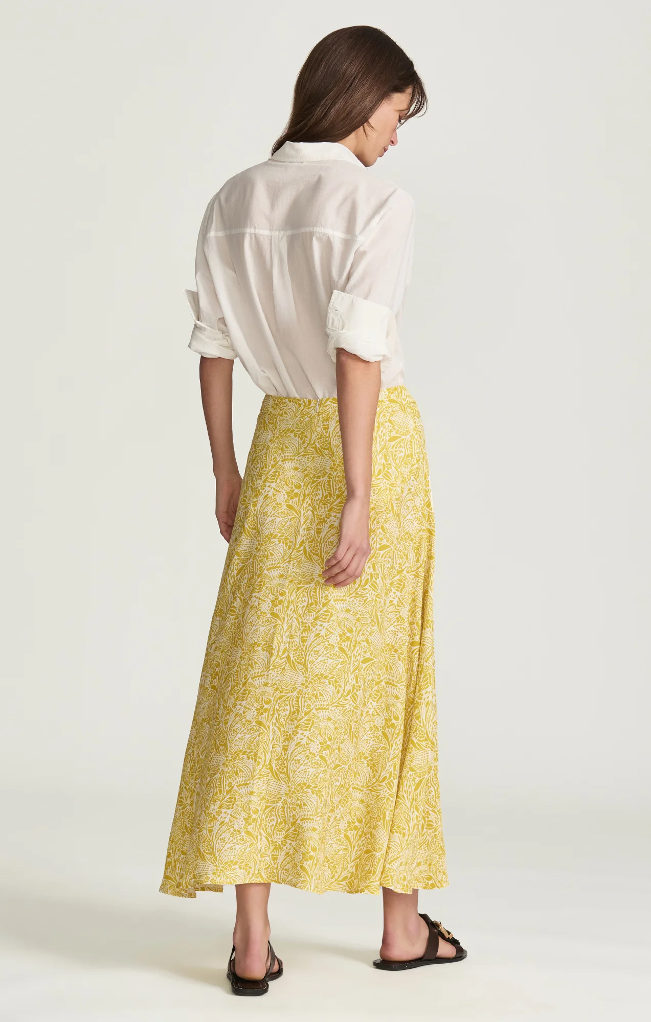 WOVEN MAXI SKIRT IN YELLOW FLOWER PRINT - Image 2