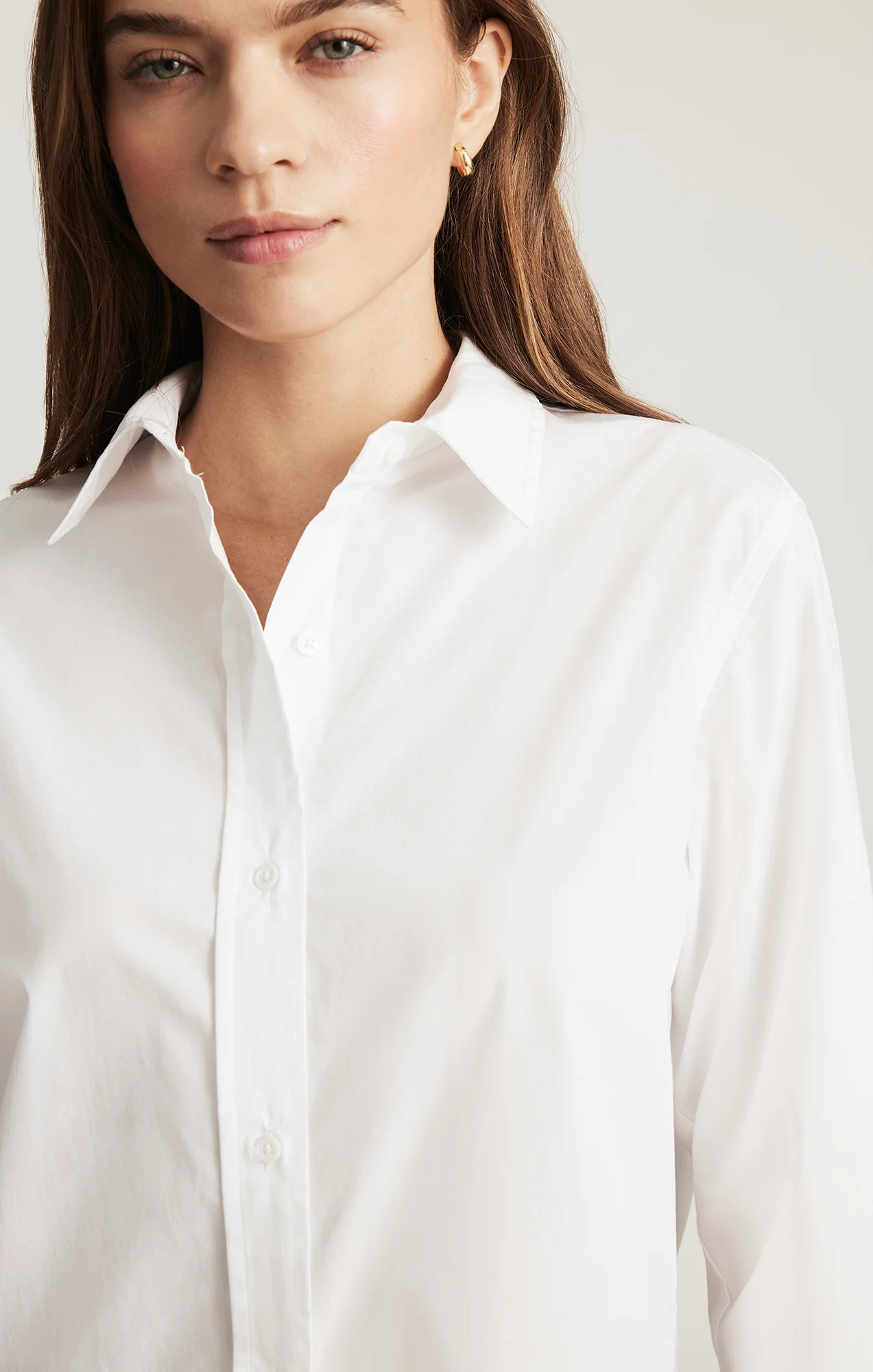 LONG SLEEVE BUTTON-UP SHIRT IN WHITE - Image 2