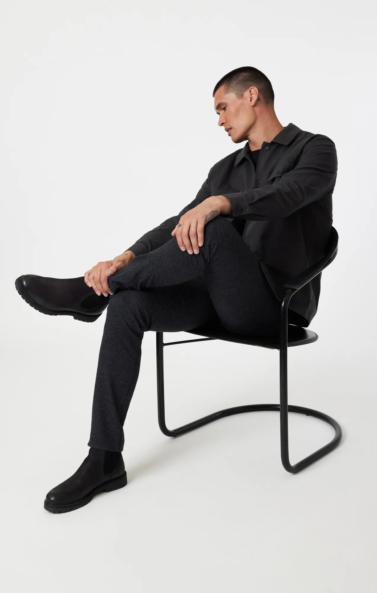MILTON SLIM STRAIGHT CHINO IN NAVY HERRINGBONE - Image 2