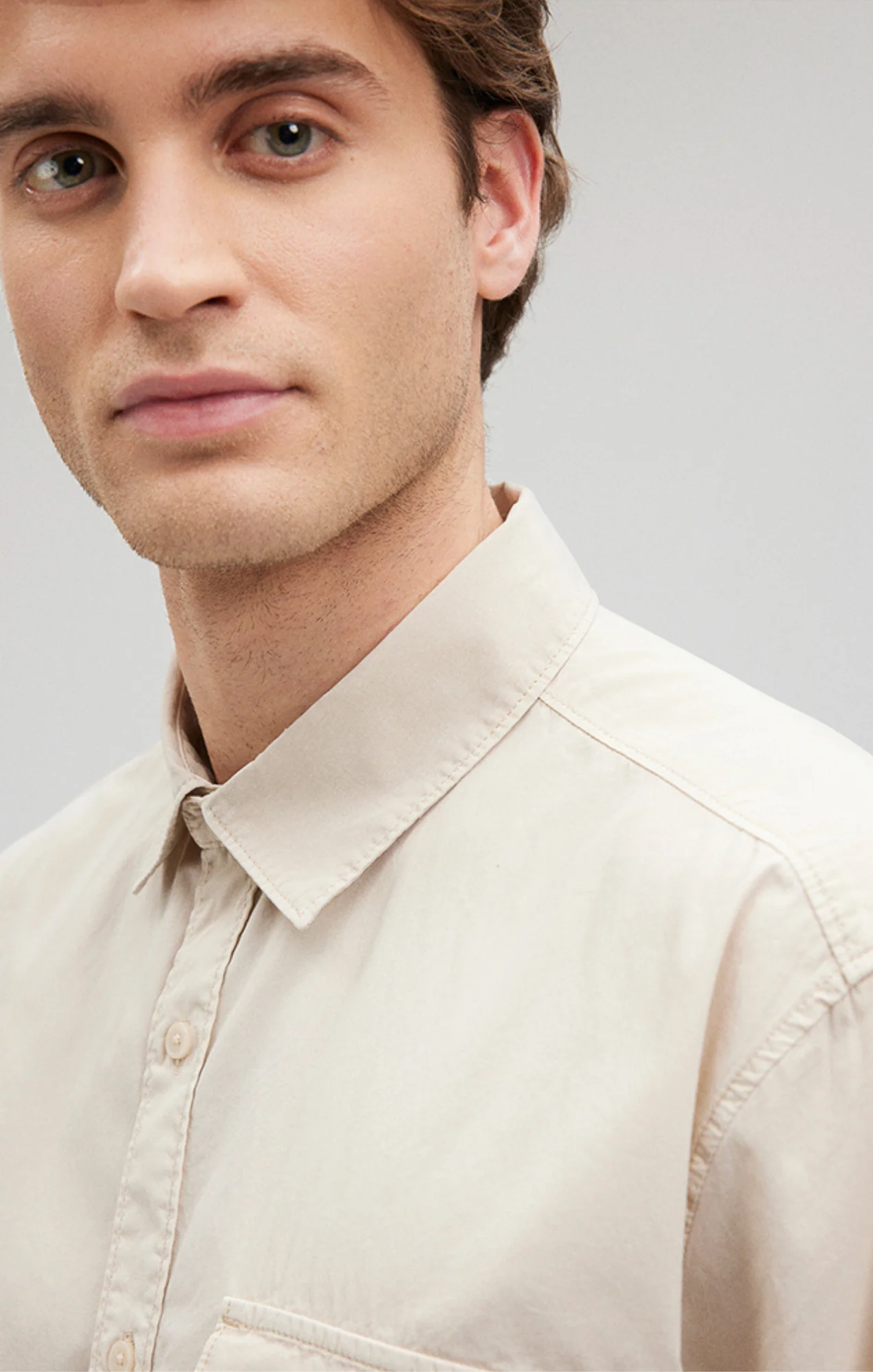 ONE POCKET BUTTON-UP SHIRT IN SILVER BIRCH - Image 5