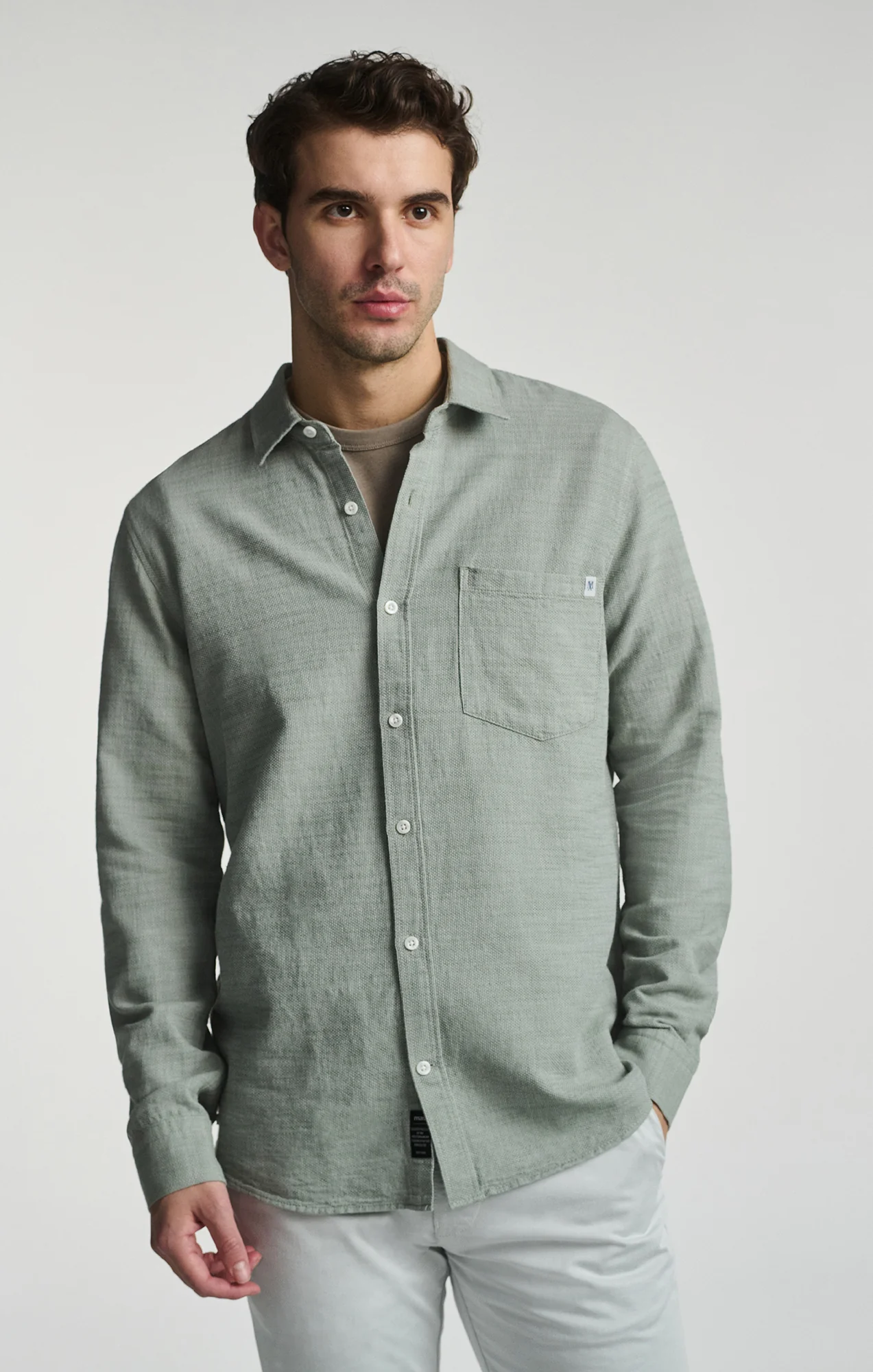 ONE POCKET LONG SLEEVE BUTTON-UP SHIRT IN AGAVE GREEN