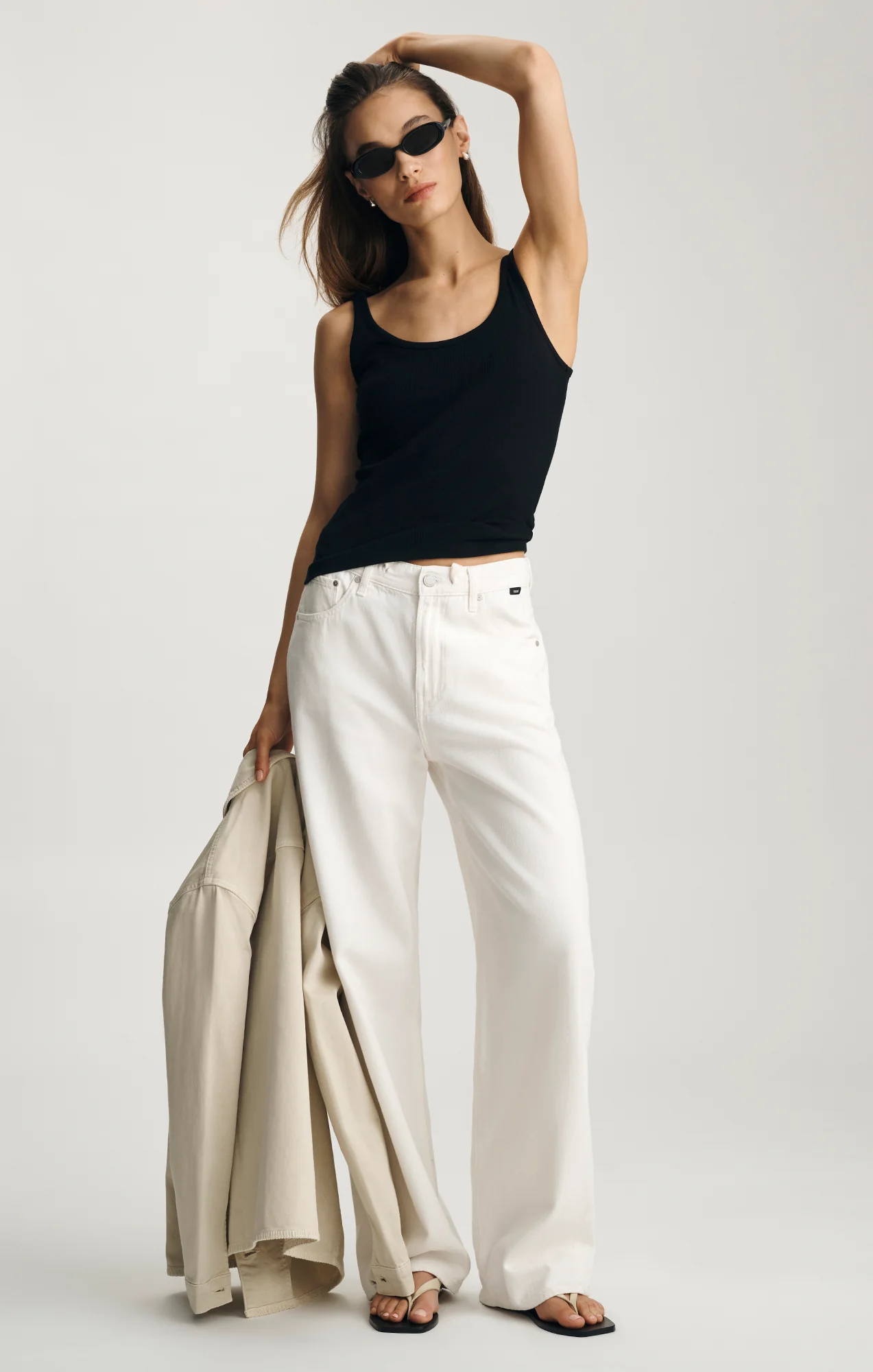 RIBBED SCOOP NECK TANK TOP IN BLACK - Image 3
