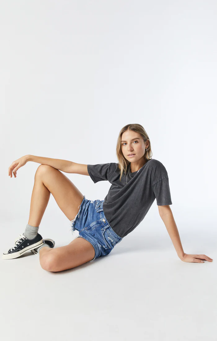 ROSIE BOYFRIEND SHORT IN DARK BLUE DENIM - Image 3
