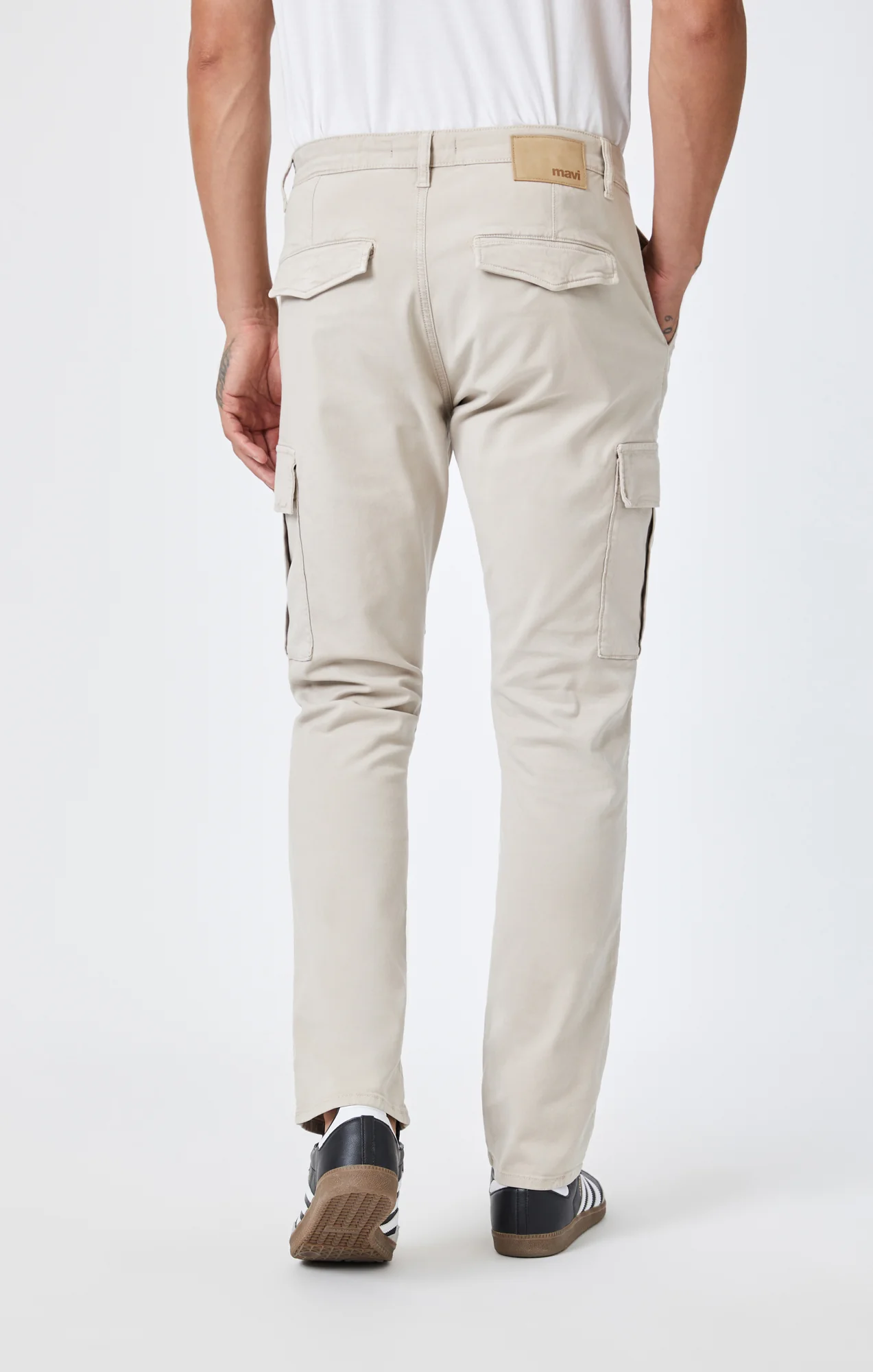 SAM SLIM STRAIGHT CARGO IN SILVER GREY LUXE TWILL - Image 4