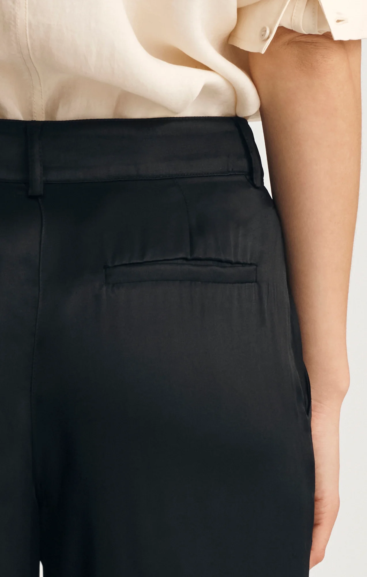 SATIN WIDE LEG PANTS IN BLACK - Image 5