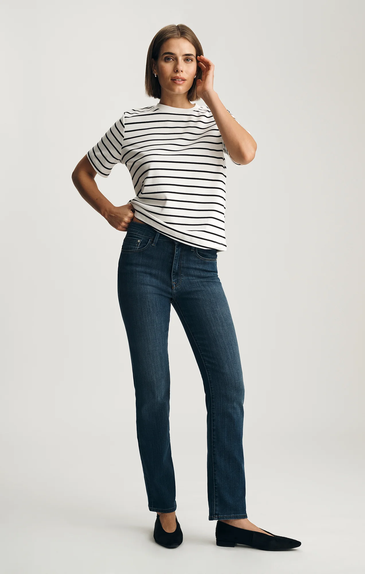AUDREY INTERLOCK CREW NECK T-SHIRT IN BLACK WHITE STRIPE - Image 4