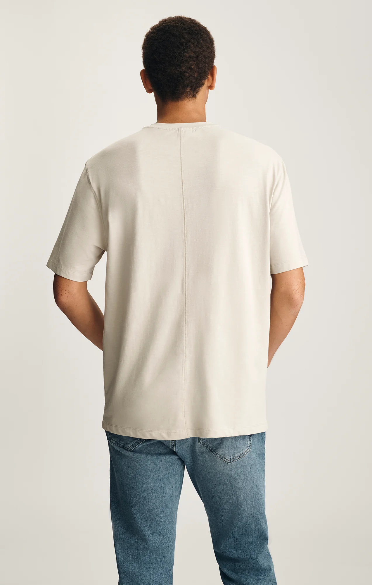SLUB POCKET T-SHIRT IN PELICAN - Image 4