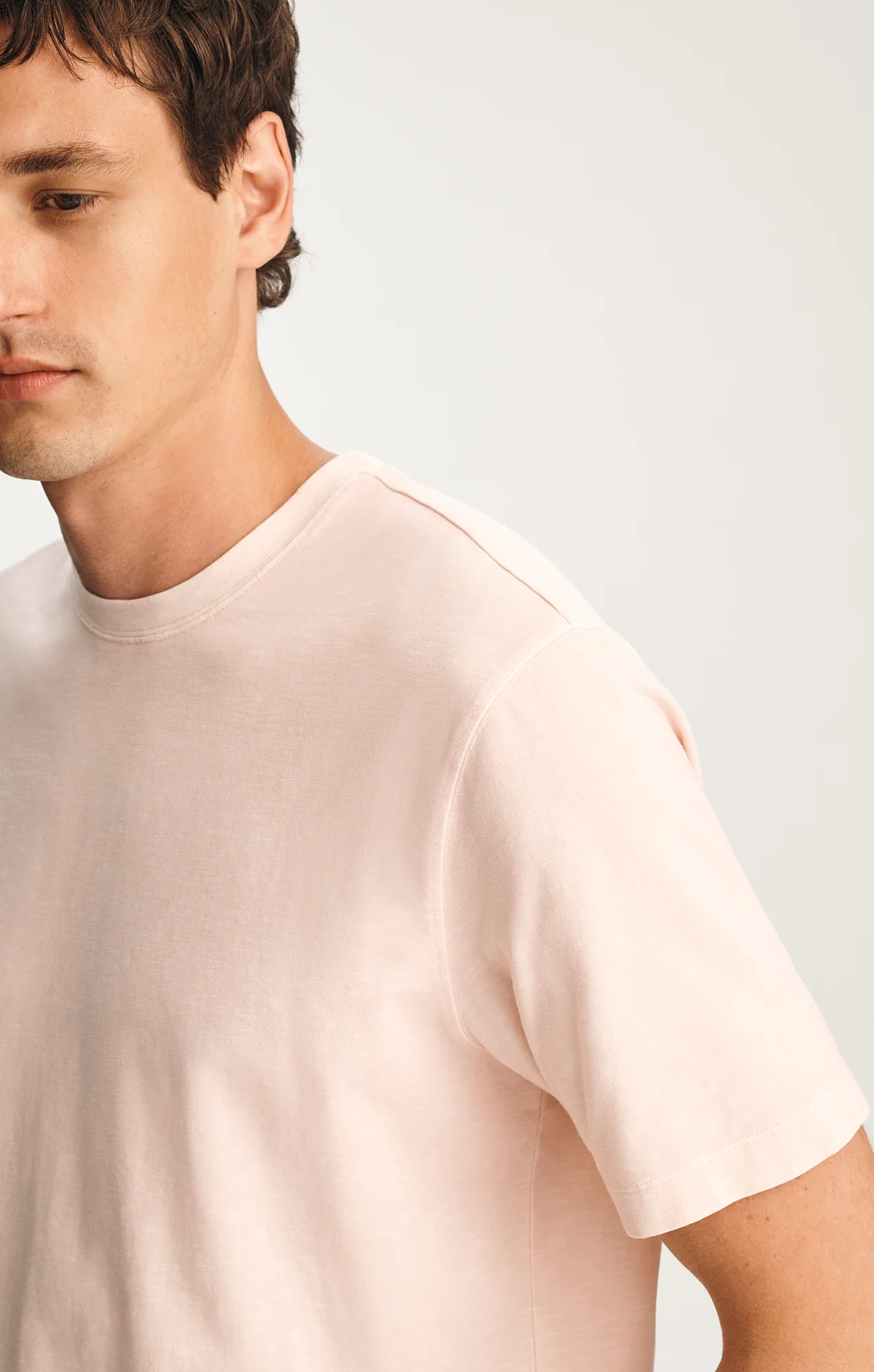 SOFT SLUB CREW NECK T-SHIRT IN SILVER PEONY - Image 3