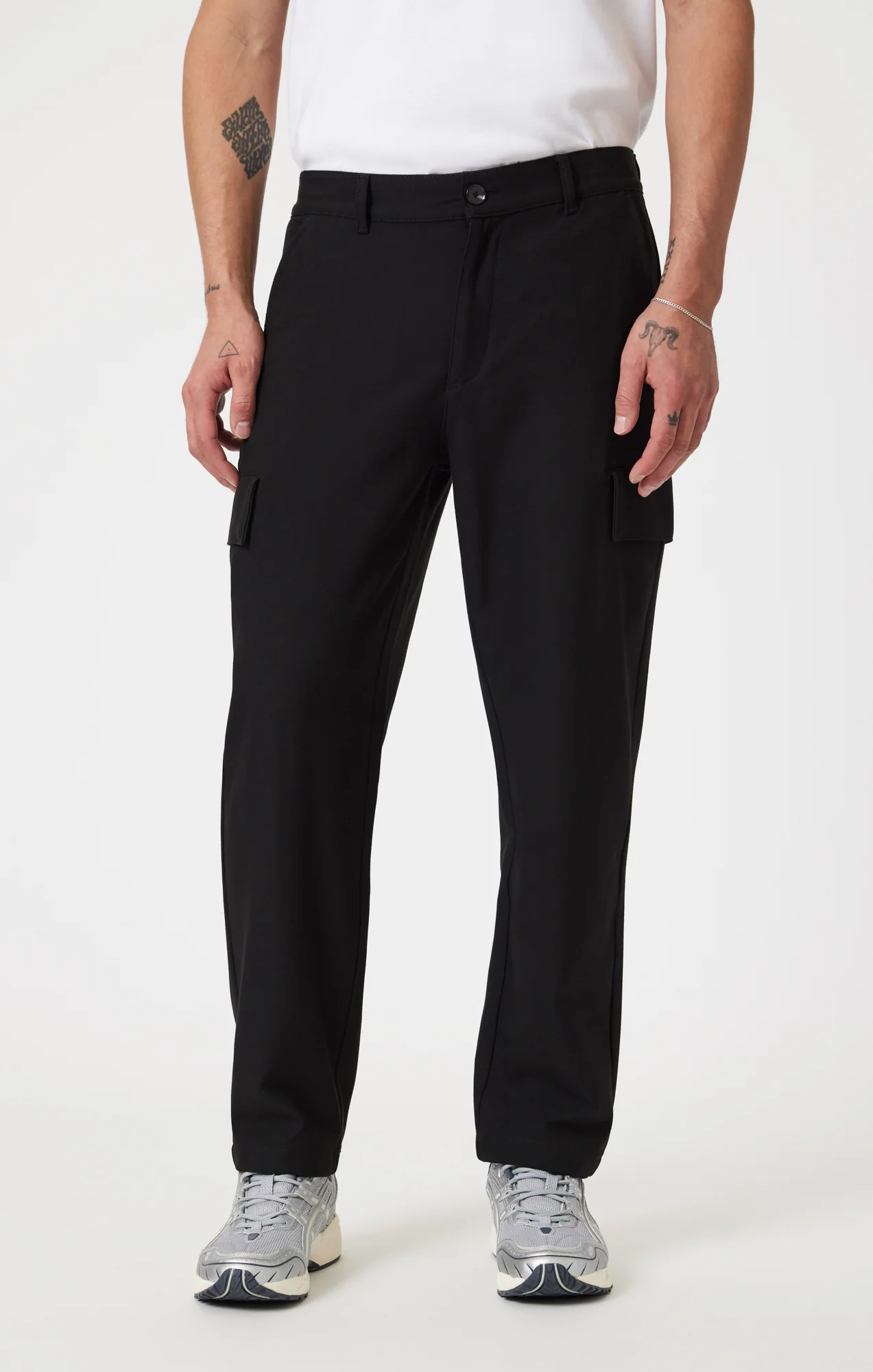 STRAIGHT LEG CARGO PANTS IN JET BLACK - Image 3