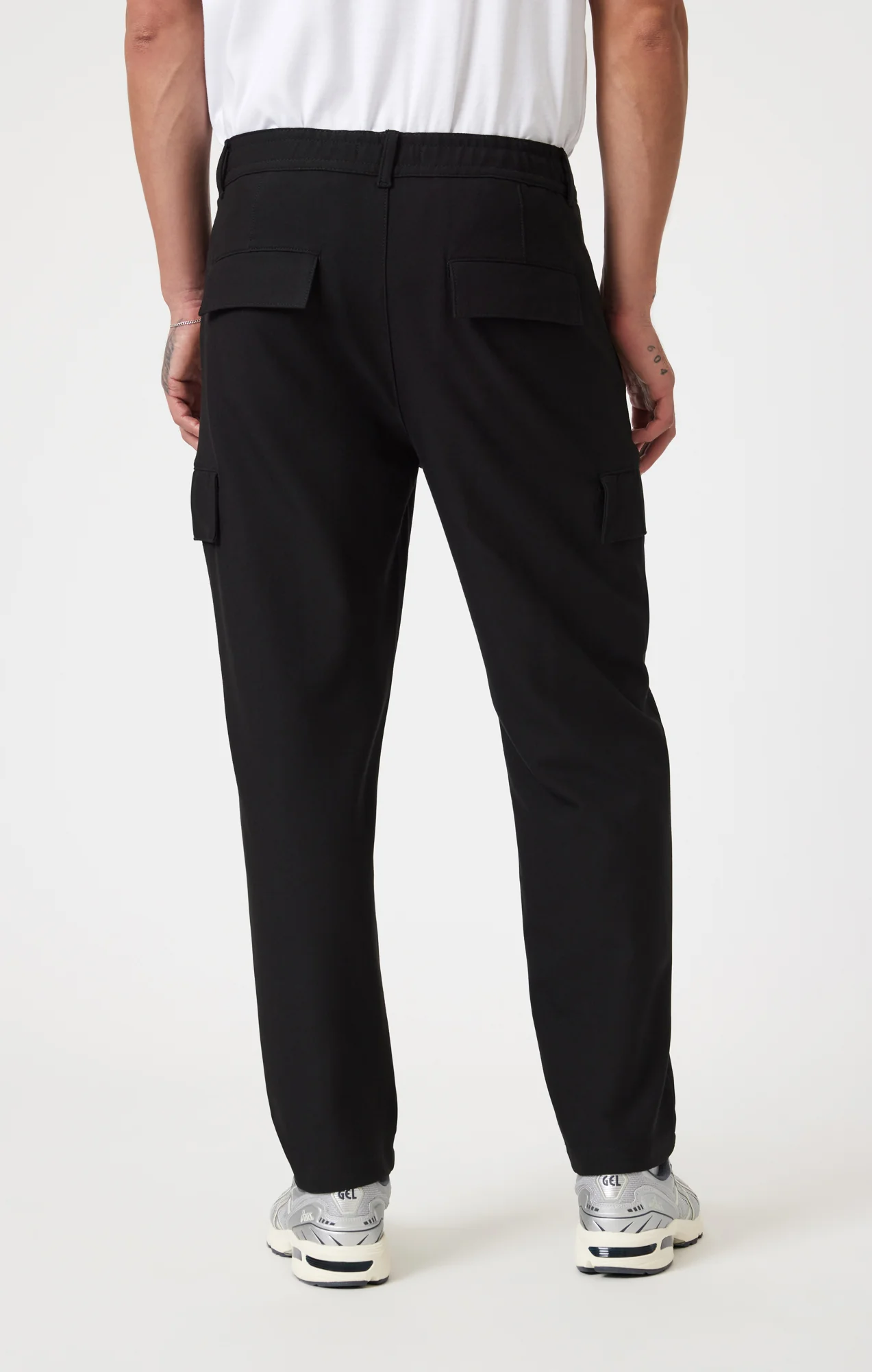 STRAIGHT LEG CARGO PANTS IN JET BLACK - Image 5
