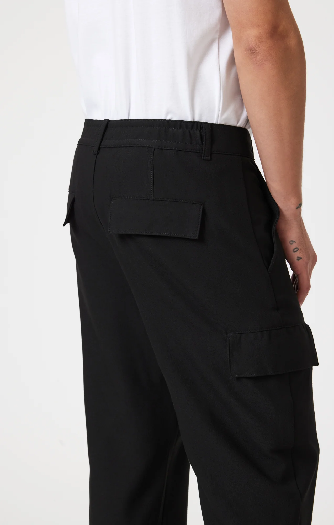 STRAIGHT LEG CARGO PANTS IN JET BLACK - Image 6