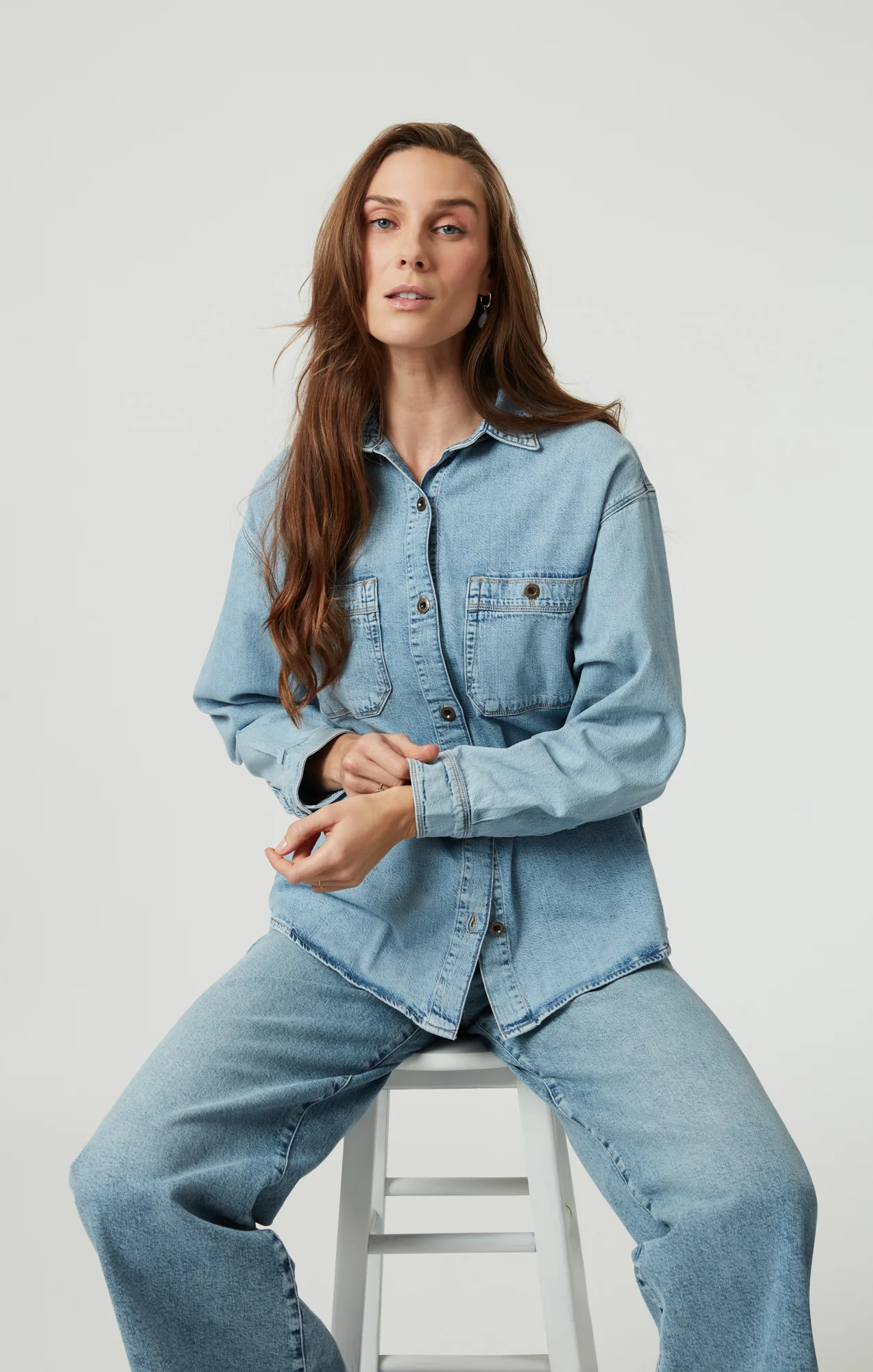 SUSAN DENIM SHIRT IN LIGHT USED DENIM - Image 7