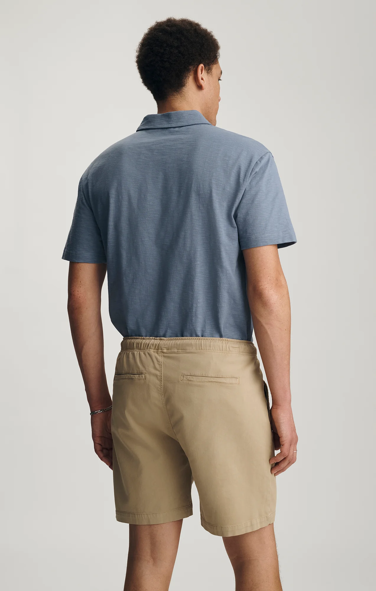 TENCEL™ DRAWSTRING 7" INSEAM SHORTS IN OLIVE GRAY - Image 4