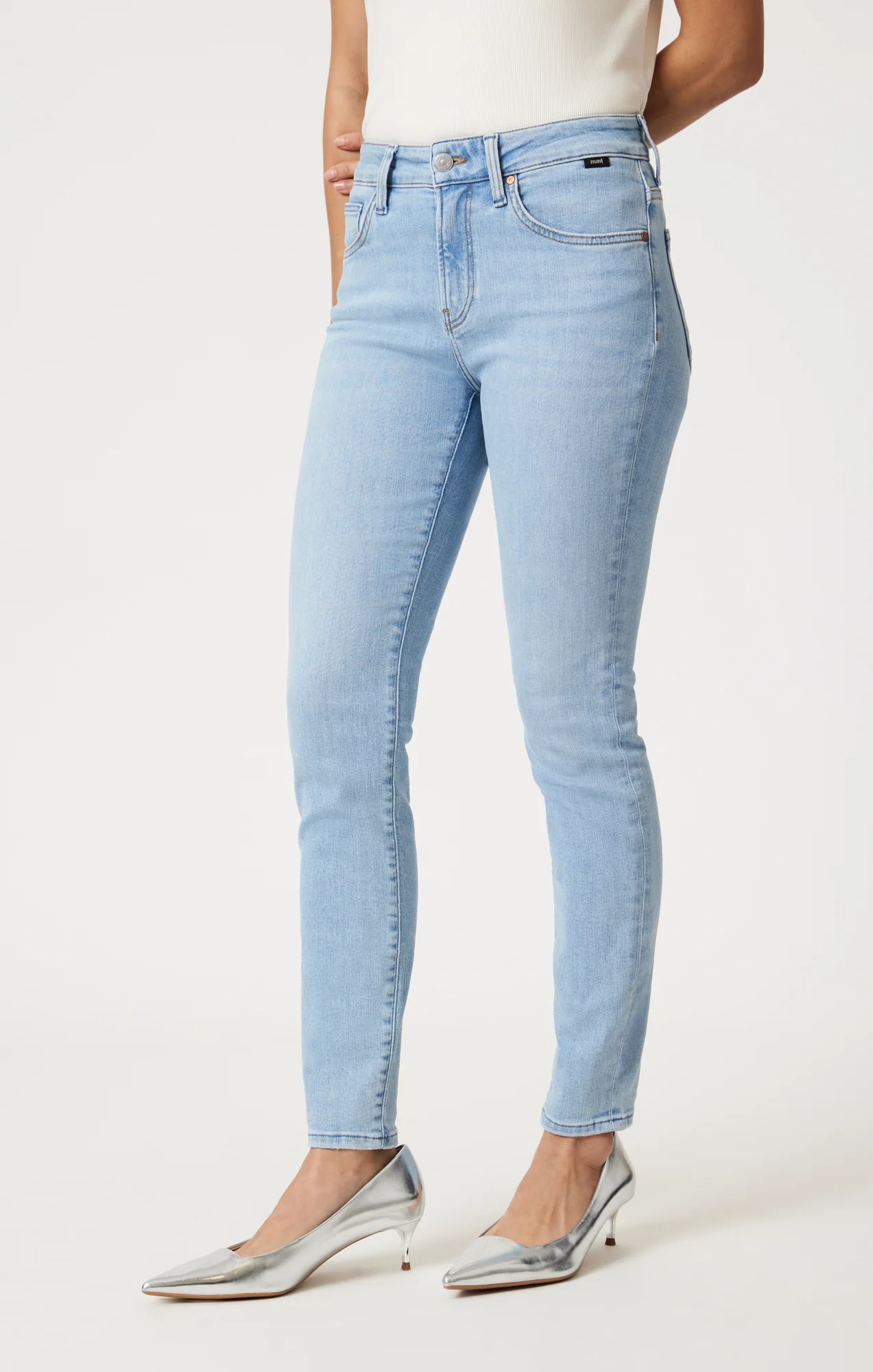 TESS SKINNY IN LIGHT FLEX BLUE - Image 5