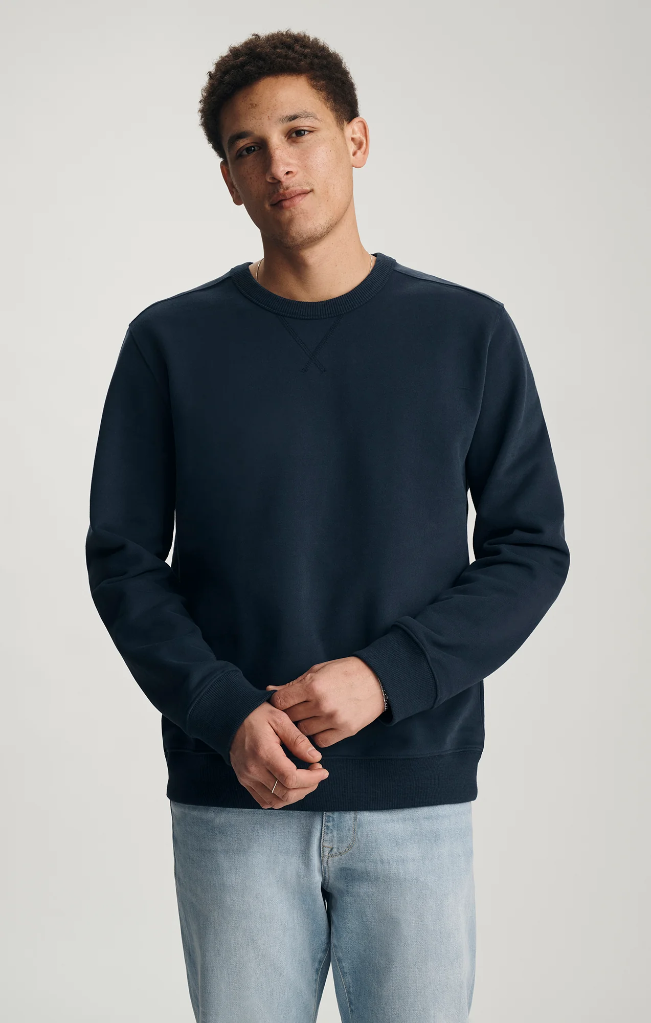 V-STITCH CREW NECK SWEATSHIRT IN TOTAL ECLIPSE