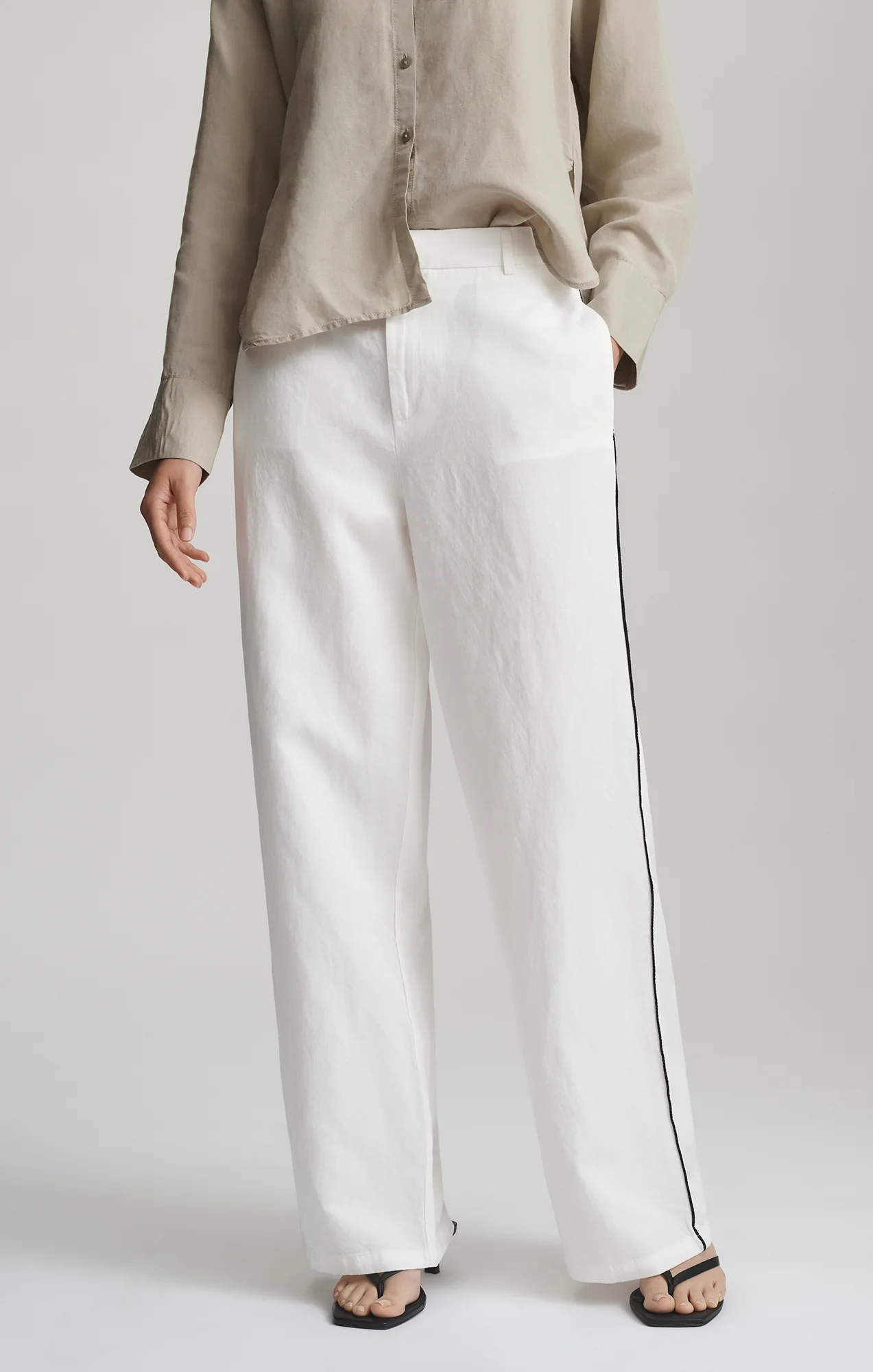 WIDE LEG TENCEL™ PANTS IN COCONUT MILK - Image 4